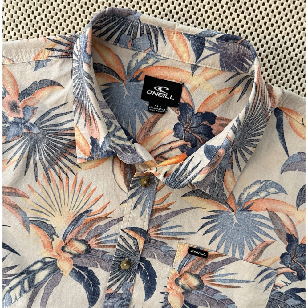 Oneill Mens Standard Fit SS Button Down Stretch Hawaiian Style Shirt Size Large